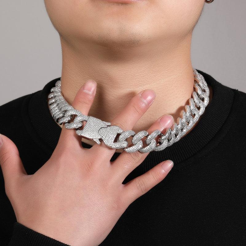 Chains spring buckle four rows full of diamonds