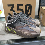 700 High Version Coconut Man Shoes 700v2 Really Explosive Reflective Sea Salt Sneakers Dad Shoes Women