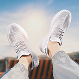 Men Sneakers Men Walking Shoes For Jogging Breathable Lightweight Shoes Fly-Knit Sneakers