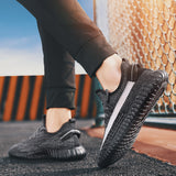 Men Sneakers Men Walking Shoes For Jogging Breathable Lightweight Shoes Fly-Knit Sneakers
