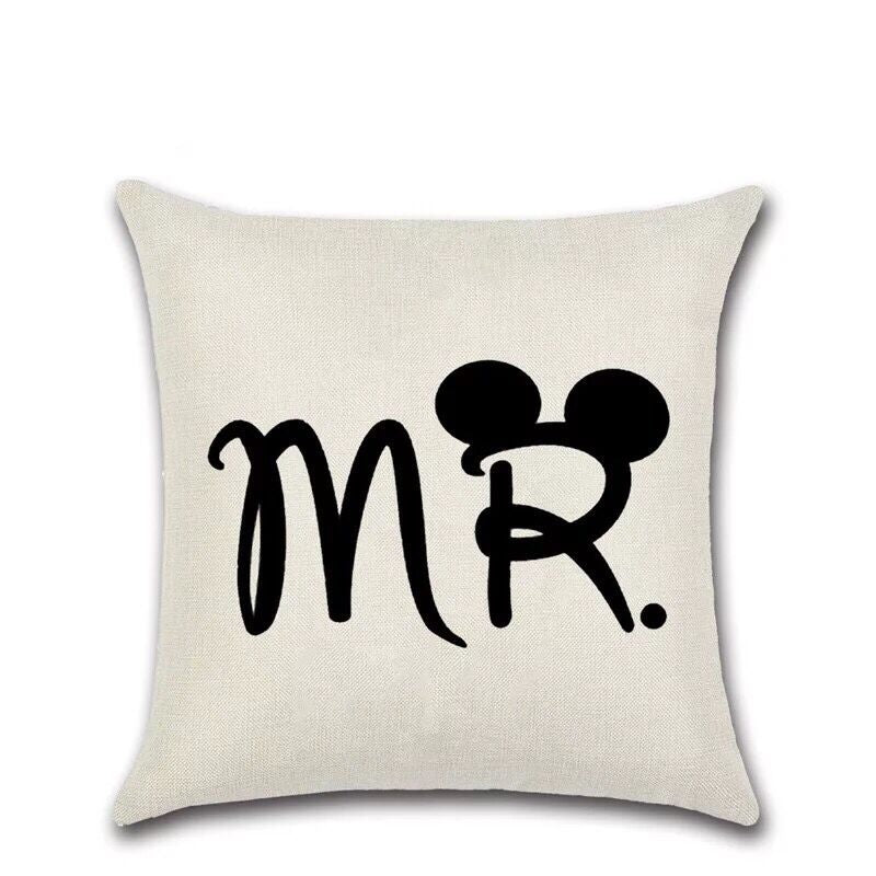 Valentine's Day Pillow Covers 4 Pieces Random Styles Together, Linen Couple's Series Pillow Cover Mrmrs Letter Cotton Linen Sofa Cushion Cover