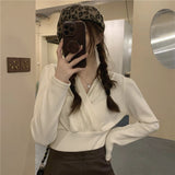 Gloria Vanderbilt Cross V-neck Knitwear