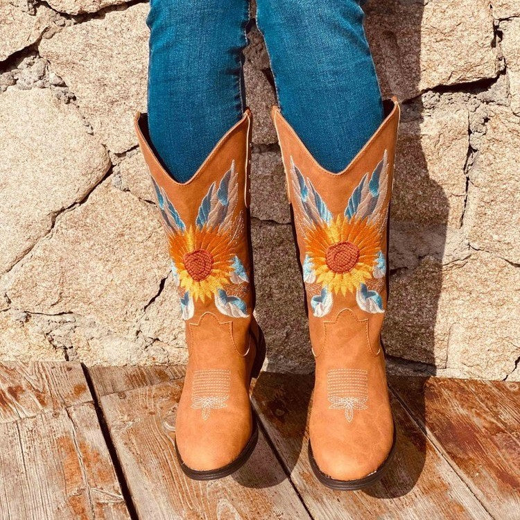 Beth Dutton Shoes Autumn and Winter Women's Embroidered Boots plus Size Sleeve Knight Boots