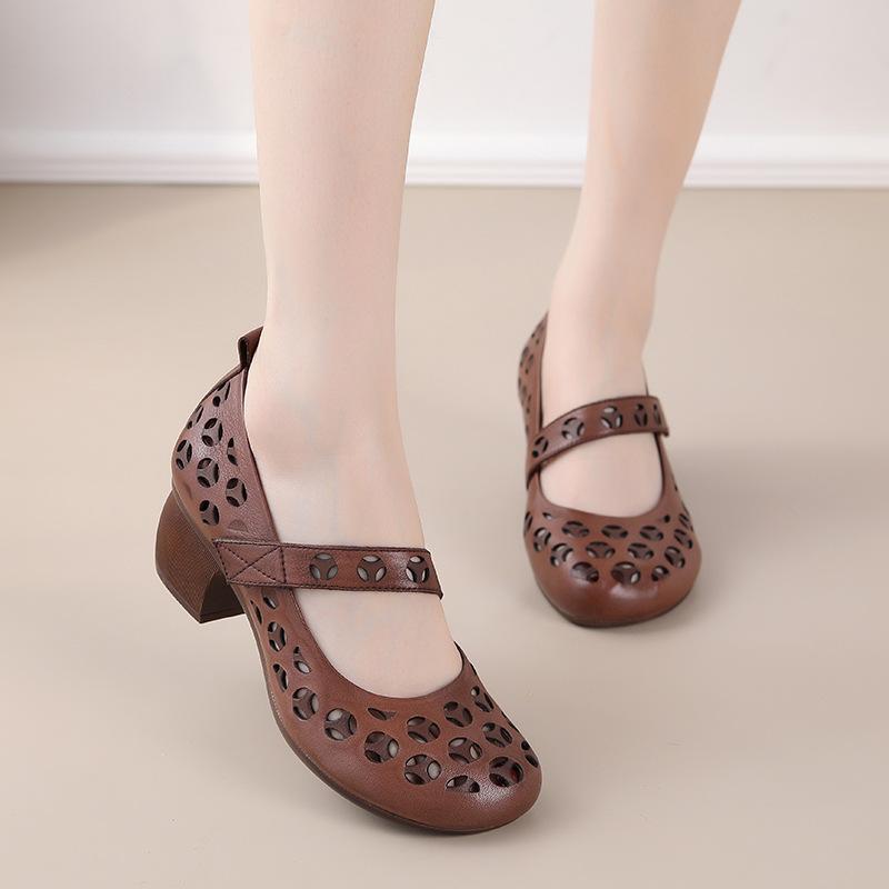 Highway Flat Sandals Spring and Summer Retro Velcro Chunky Heel Hollow Out Hole Sandals