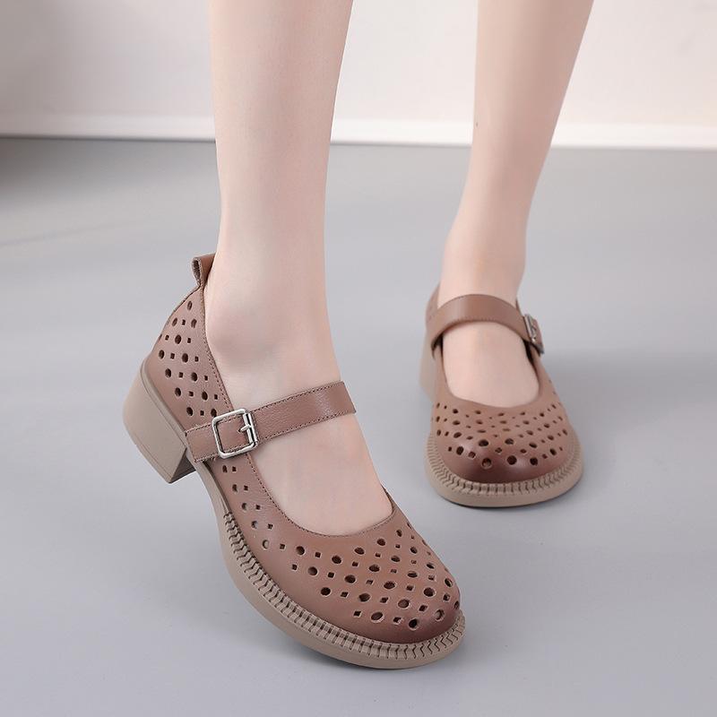Highway Flat Sandals Summer Genuine Leather Retro Hollow Breathable Casual Sandals for Women