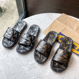 Men's Flip Flops Men Slides Comfort Slides Sandal plus Size Men's Indoor and Outdoor Beach Slippers