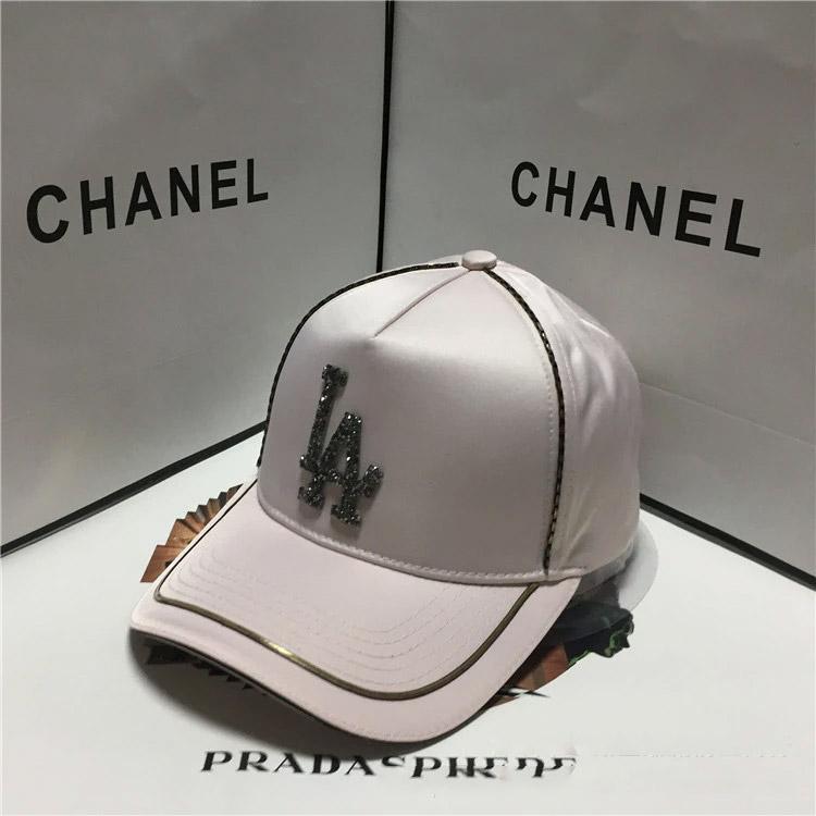Dogers Baseball Cap Four Seasons Leisure Peaked Cap Fashion Diamond Hat